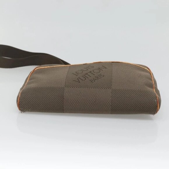 LOUIS VUITTON Damier Geant Acrobat Shoulder Bag Khaki - Picture 8 of 16